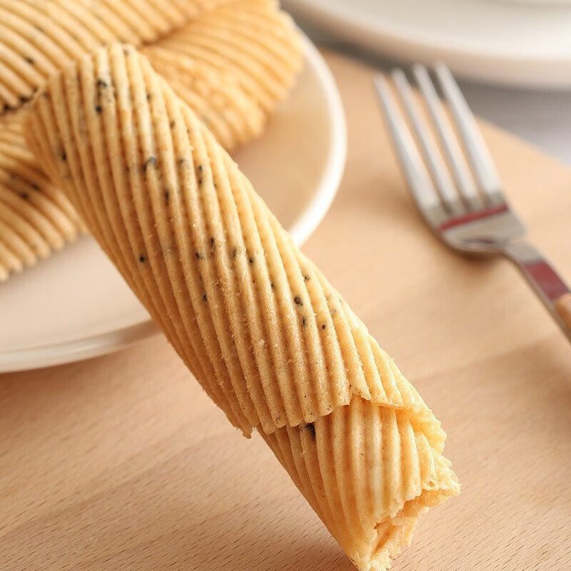 味滋源 鸡蛋酥鸡蛋卷薄脆饼干 整箱装 食品小吃 怀旧小零食 鸡蛋酥 奶香味 270g/箱 1件