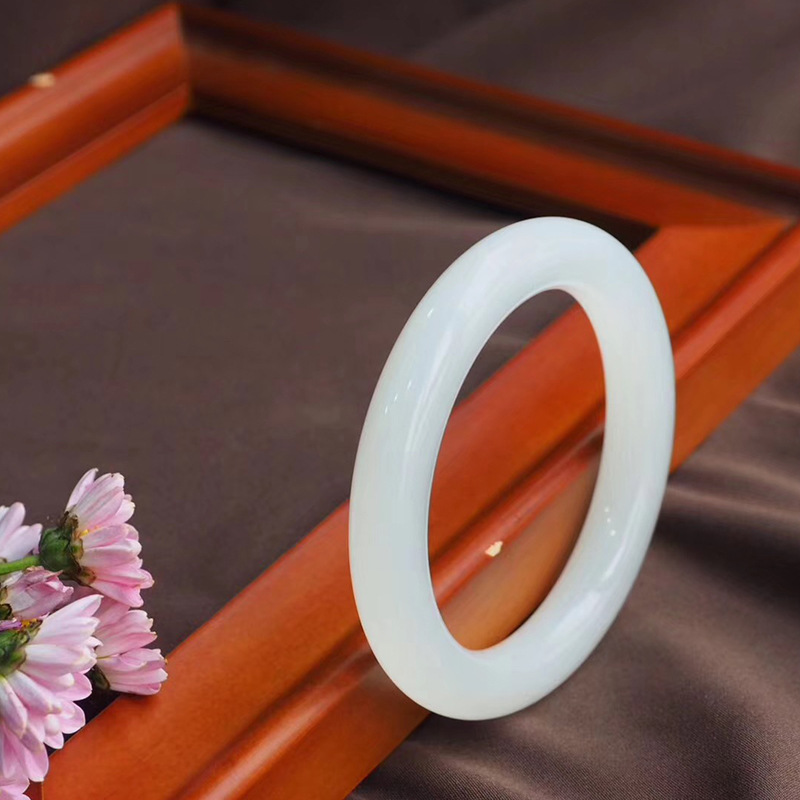 新疆和田白玉老坑细料圆条羊脂玉镯子少女手镯天然玉石正品带证书