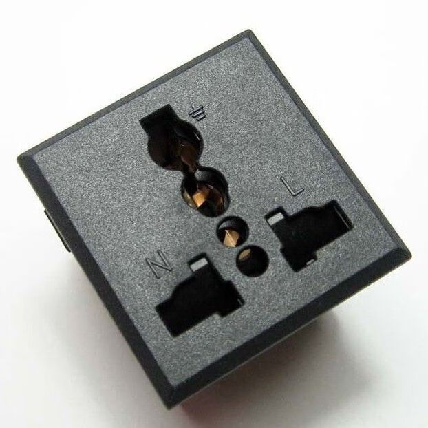 16a车载插座器具ac插座稳压器13a多用孔插座国标插座 插接式13a