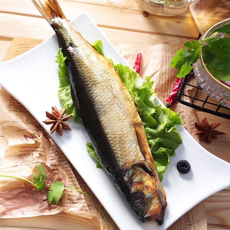 烟熏鱼肉整条熏制沙丁鱼即食特色产下酒菜美食200g 整条熏鱼1袋[尝鲜]