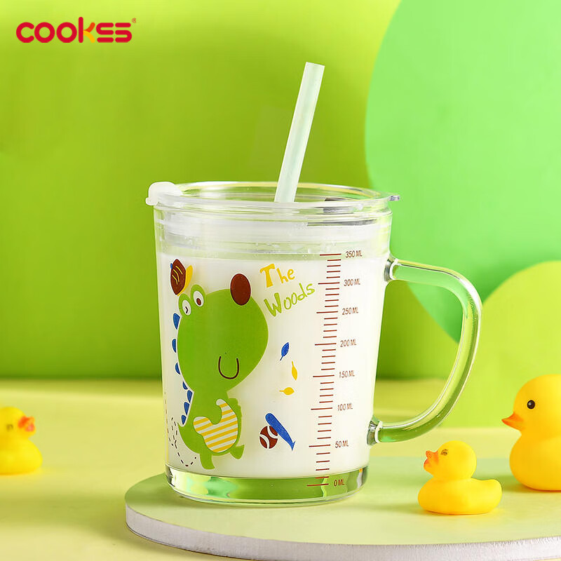 COOKSS儿童牛奶杯玻璃杯家用饮水杯带刻度吸管水杯宝宝冲泡奶粉杯绿恐龙