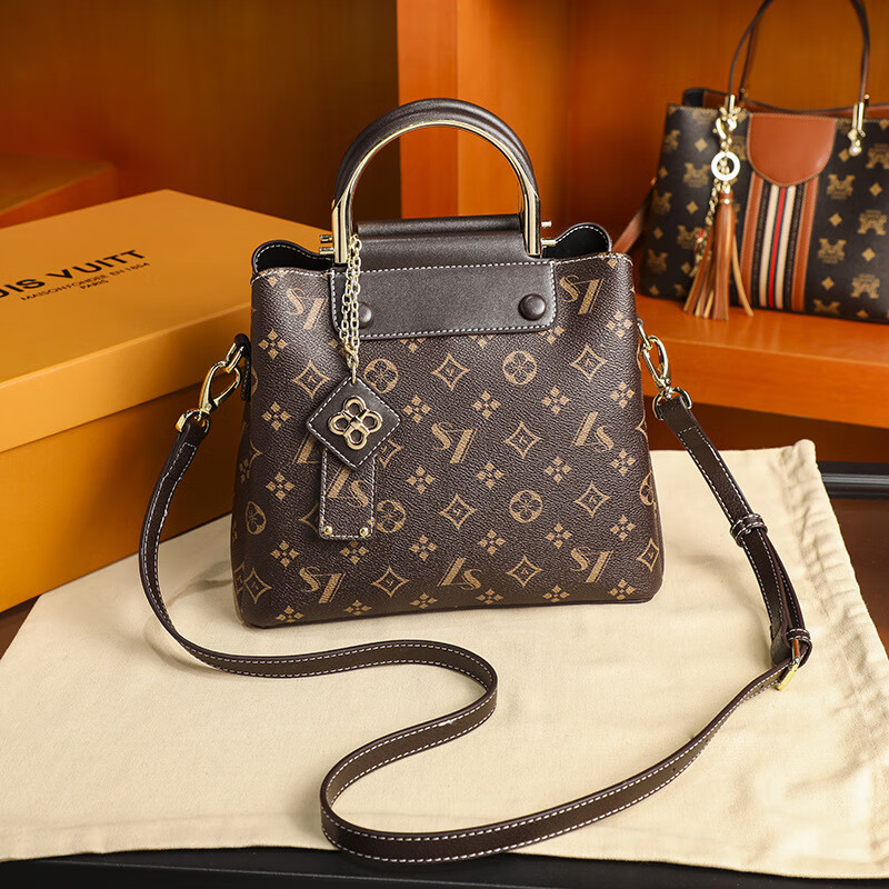 包包女包2024年新款时尚潮流百搭休闲款单肩斜挎包印花托特包大容