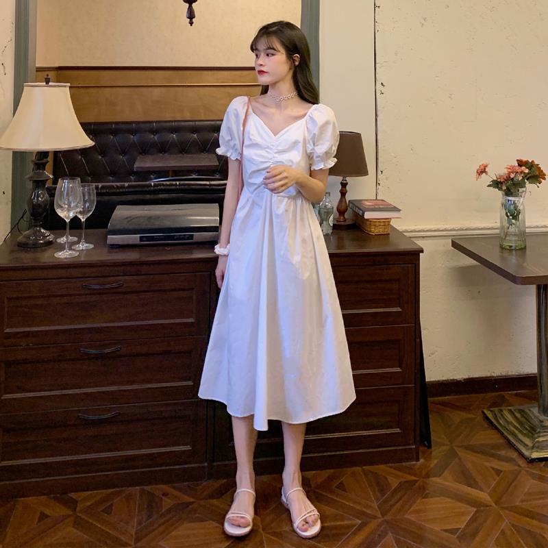 她风采夏季街拍23新款收纽扣显瘦v领中长款白色短袖连衣裙街拍裙子