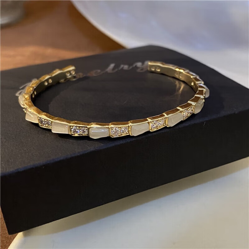 咔直 kazhi双t手镯法式复古蛇形t字母贝壳手环轻奢小众精致首饰开口可