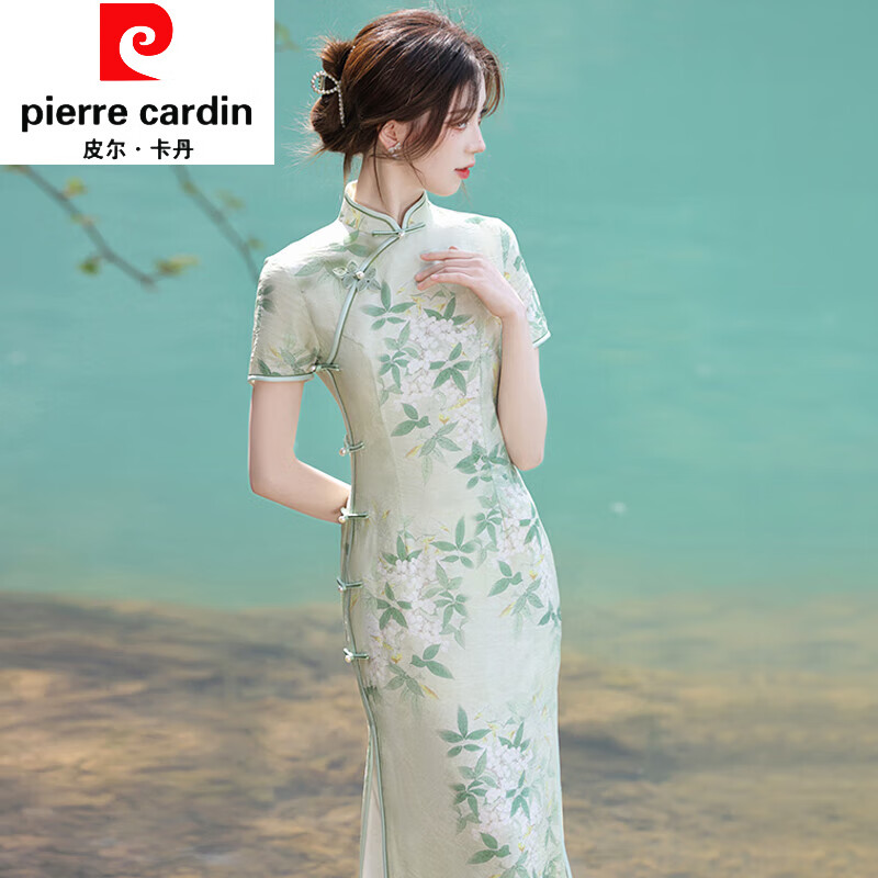 皮尔卡丹（pierre cardin）蚀骨法式旗袍2023年夏季新款少女日常可穿小清新国风大学生连衣裙 绿色 S属于什么档次？