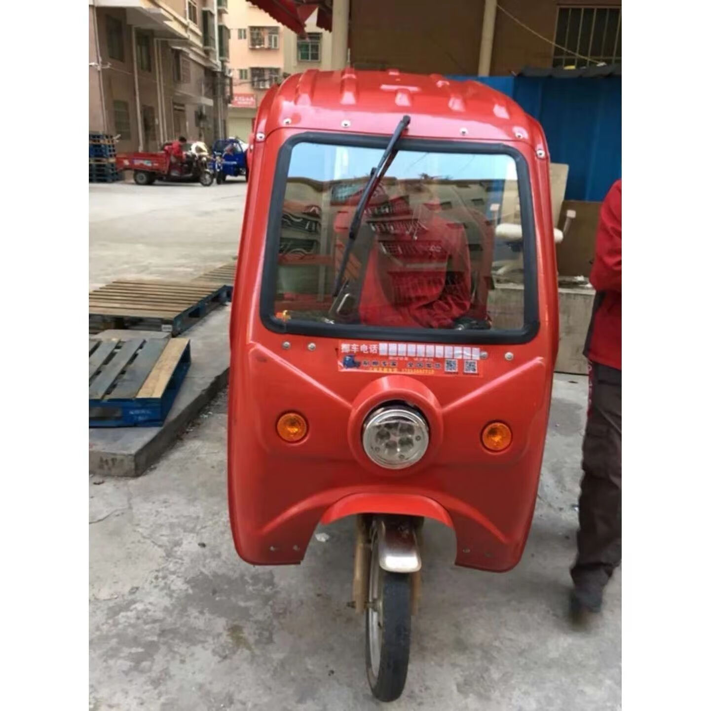 电动三轮车车棚防雨塑料前车头棚封闭驾驶室鹏雨篷车篷全封透明 大运