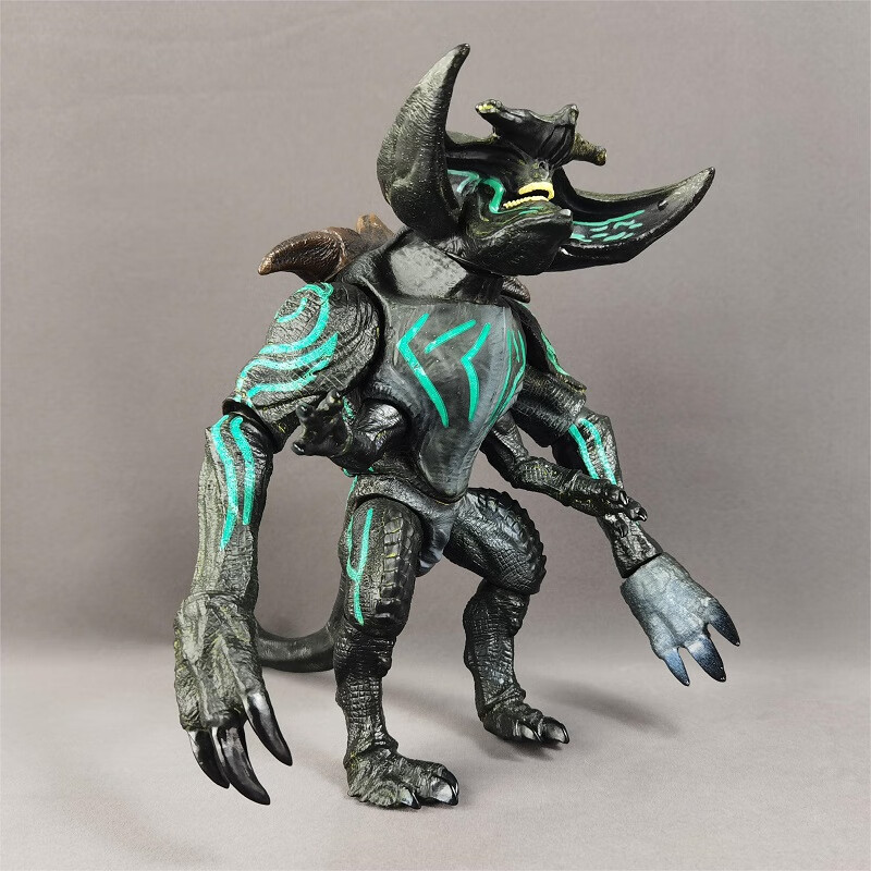 环太平洋憎恶怪兽22cm高 中号