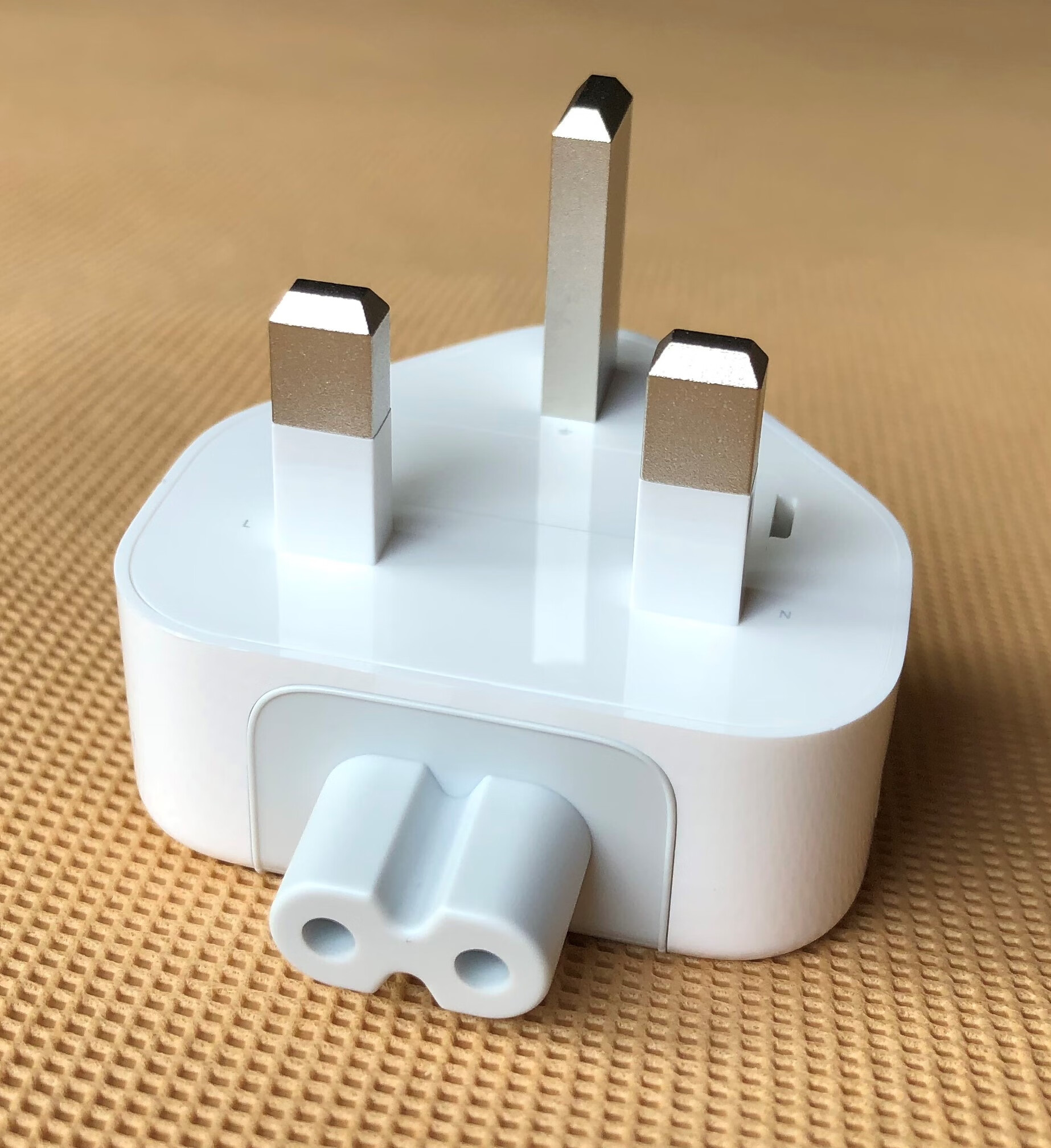 欧规欧标澳规澳标英规英标欧式转换插脚充电头转韩国英国澳大利亚