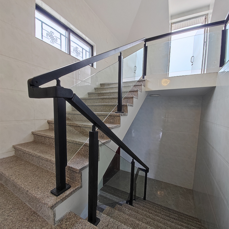 雷焕室外护栏大门栏杆不锈钢楼梯扶手 304不锈钢平台方管黑漆立柱850