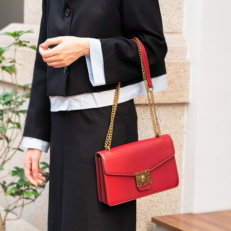 法式小众红色包包女通勤腋下小方包新娘包 红色