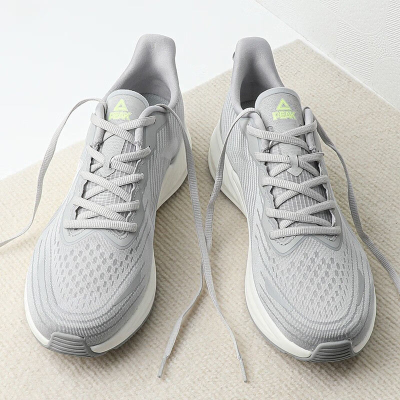 匹克(peak)缓震跑鞋男子新款时尚减震防滑耐磨轻便透气舒适运动鞋