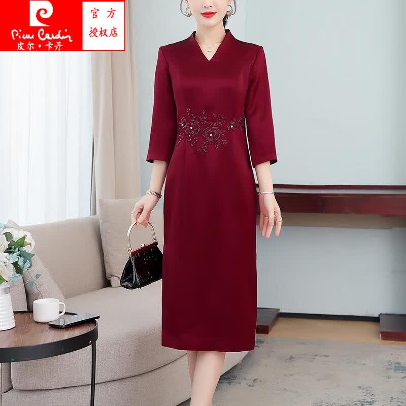 皮尔卡丹【品牌女装】喜婆婆婚宴装洋气高贵大尺码旗袍婚礼阔太太结婚宴会礼服连衣裙女春秋 BNRJR7207红色 4XL 145-155属于什么档次？