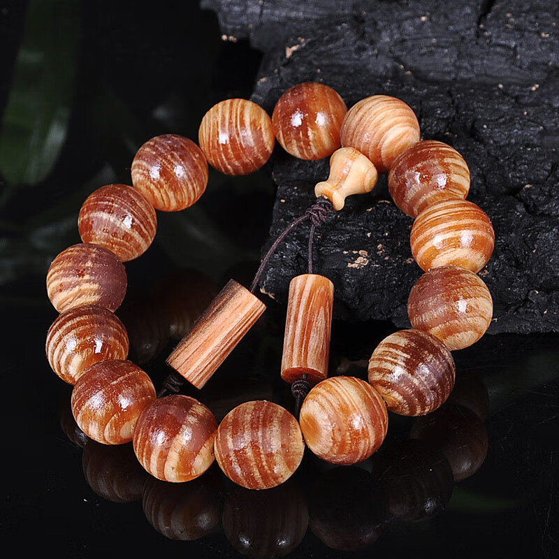 蒂宝莱(dibaolai)血龙木手串松柏佛珠血龙木透光手串2.