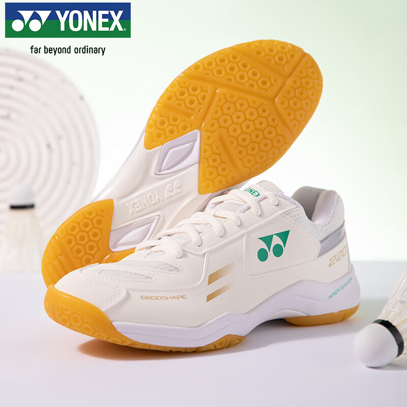 【抢购】YONEX 羽毛球鞋仅售 293 元！舒适耐磨，适合比赛与训练