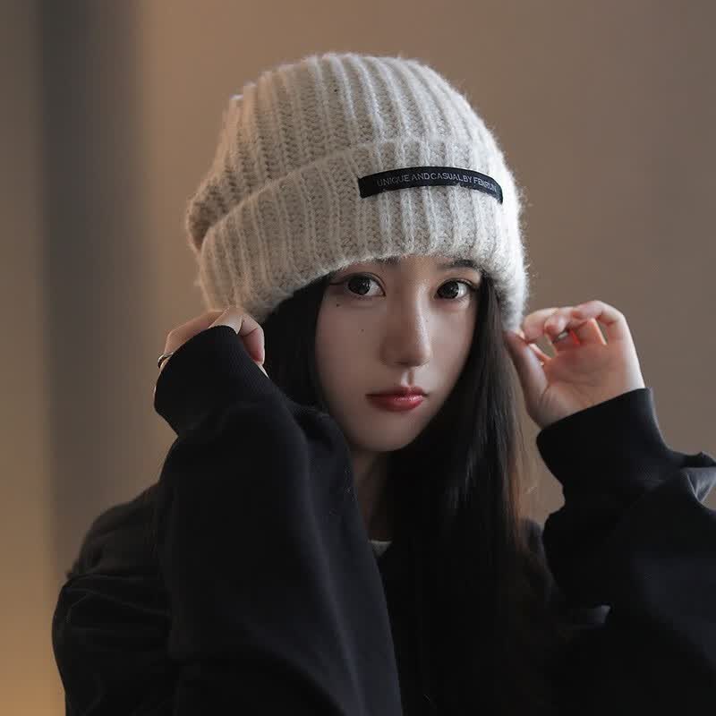 东蜃帽子女秋冬韩版ins网红新款时尚百搭大头围毛线帽女士显脸小保暖针织帽潮牌贴布字母冷帽 米色 均码使用感如何?