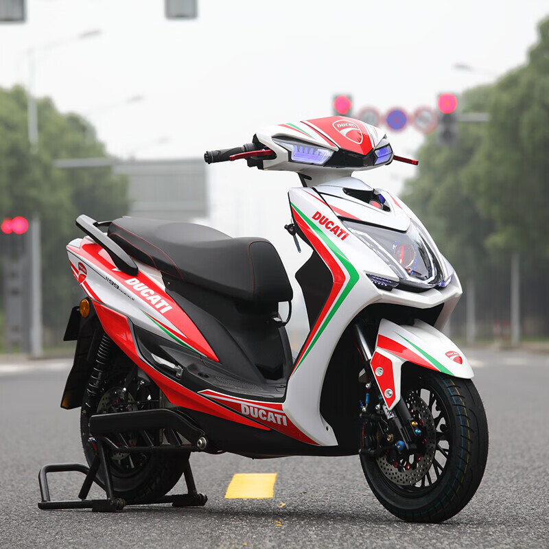 捷圣(jiesheng)电动车三阳四代目电动摩托车油改电摩高速大功率电机锂