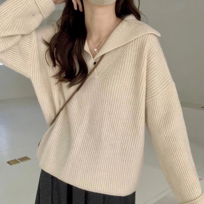 雷黛茜POLO衫翻领针织衫毛衣套头新款秋冬女V领设计感小众宽松慵懒上衣 杏色 S(77-90)