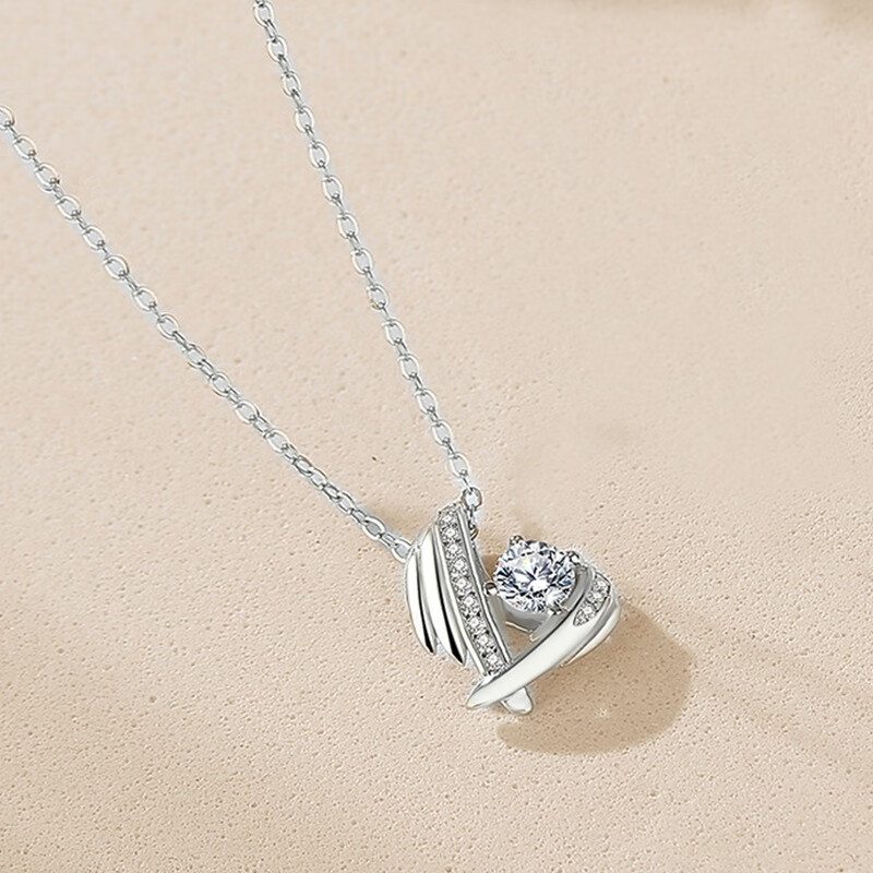 奥洛黛娅新天使之心项链女s925银羽翼吊坠i锁骨链颈饰品送女友情人节