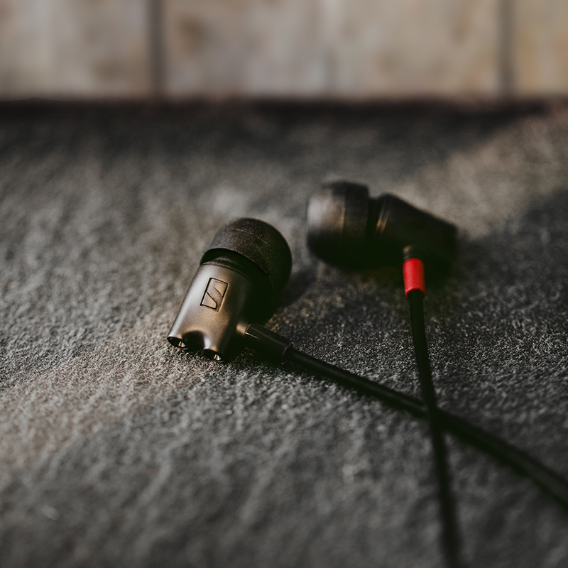 森海塞尔（Sennheiser）IE800S 旗舰高保真HiFi耳机 音乐耳机 有线入耳式耳机 黑色