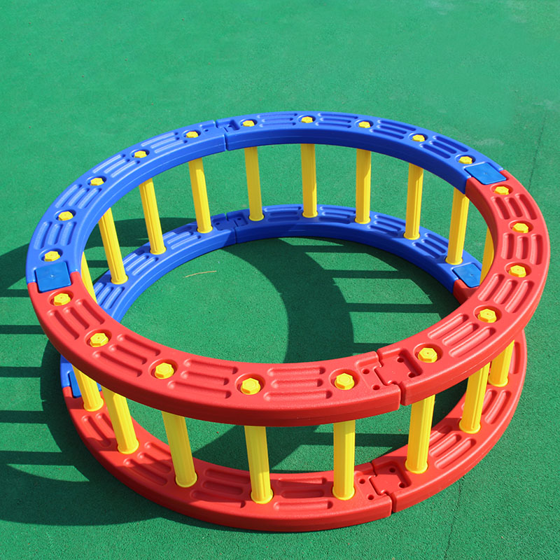 教玩世家儿童感统训练器材四分之一圆平衡板早教体能平衡圆摇滚圈独