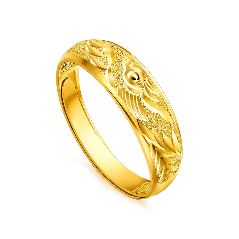 伟德bv1946官网-哈文现状：手戴婚戒过57岁生日美国北京两头跑退休生活很惬意