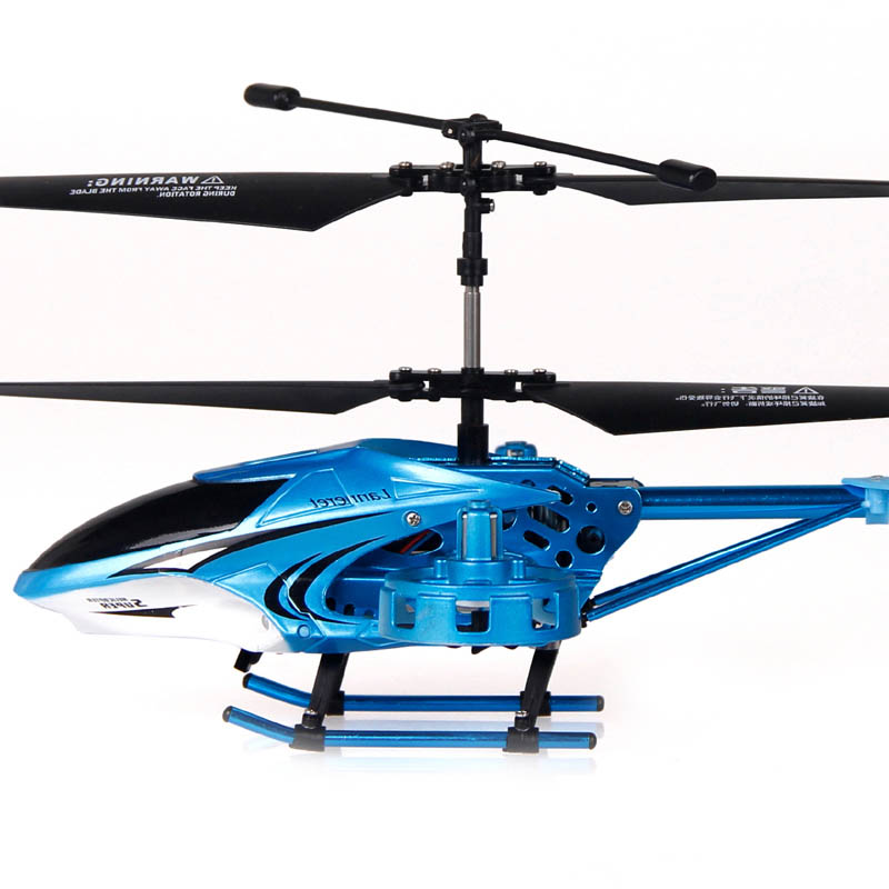 勾勾手遥控飞机玩具遥控合金耐摔遥控直升机男孩航模玩具飞机随机带的电池是普通电池吧，怎样给遥控器充电？