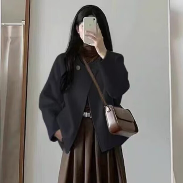 雪妃藍琪秋季連衣裙2025新款秋冬搭配一整套鹽系高級感小香風(fēng)穿搭套裝裙子 黑色外套 S 【建議80-95斤】