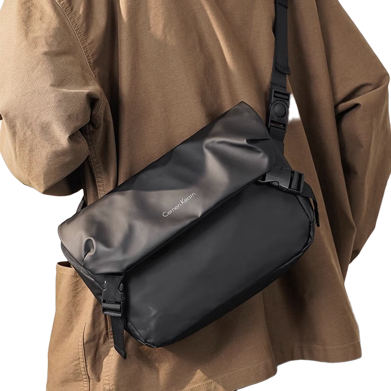 FGHGFѧ��б�������������ϵ���е����Ů�˶������ذ������ʲ������ �����