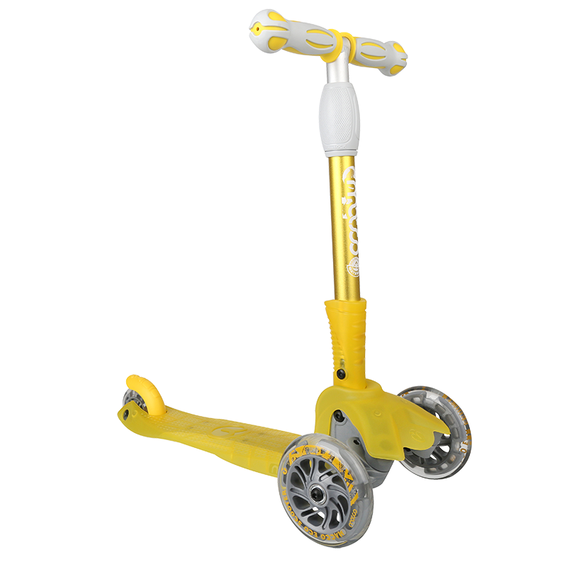 ���ڲ������׸߻��峵��ͯ���۵��ɵ��ߵʹ��������ֻ�����̤�峵2-3-12�� Сͯ��ɫ