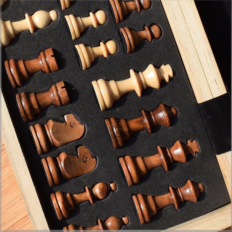 梁威国际象棋木质套装大号可折叠业余训练入门比赛娱乐均可益智 大号国际象棋