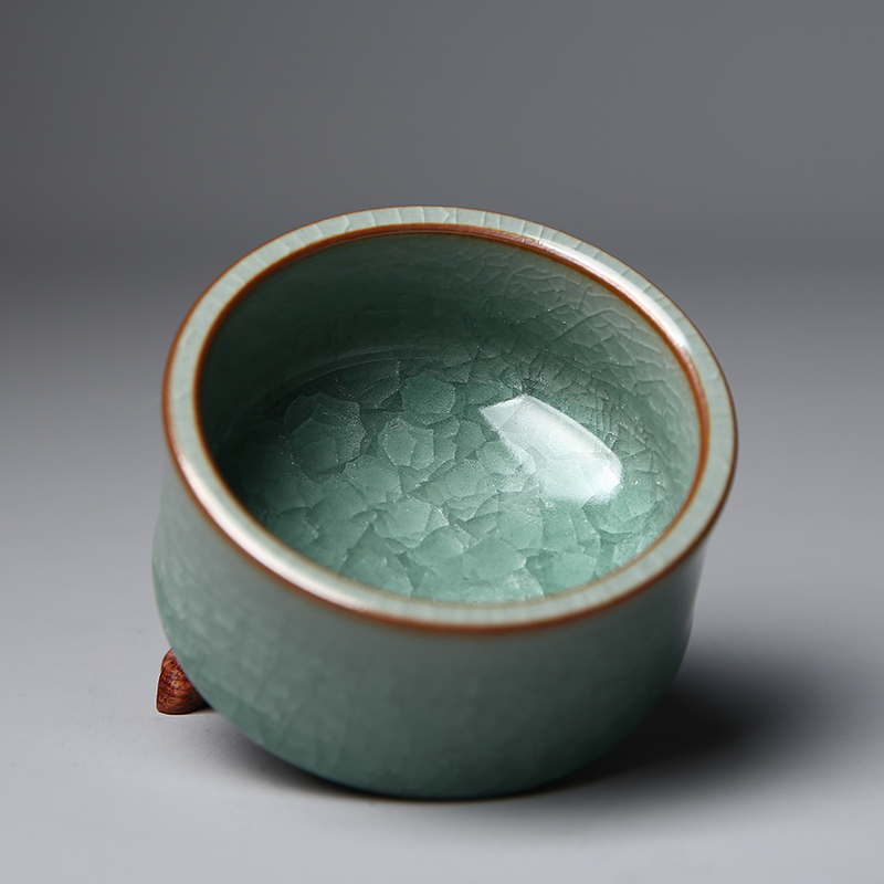 憬莀龙泉青瓷茶杯大师叶小春冰裂纹 手工品茗杯主人杯普洱茶杯收藏