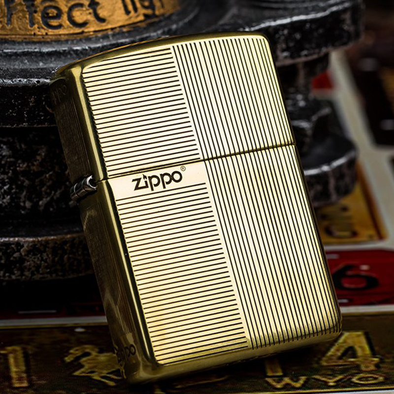 zippo之宝煤油打火机 五面深雕商务竖条纹在侧 zippo标志在侧 男士