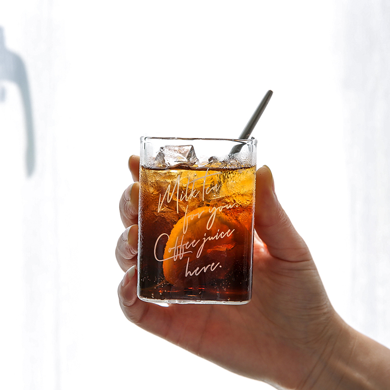 川岛屋 欧式英文耐热玻璃杯 方形水杯喝茶杯果汁杯牛奶杯饮料杯子b