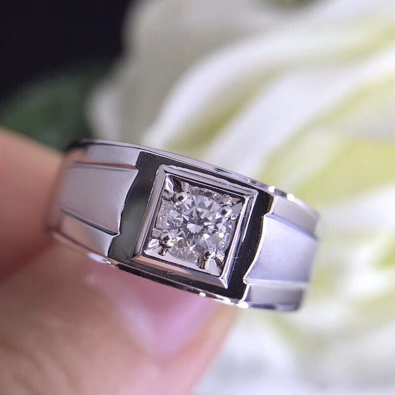 定制白18k金钻石男戒 男钻戒 钻石戒指男款 结婚戒指 主钻20分si/fg色