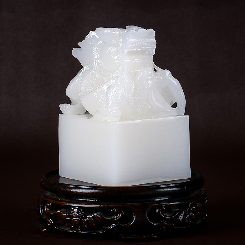 玉荔缘 白玉精雕龙头印章摆件 九龙传国玉玺办公摆设玉石 附证书