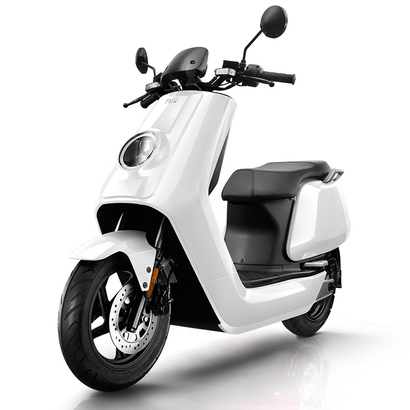 青春版智能锂电电动两轮轻便摩托车踏板车 成人电动车 白色 日常版