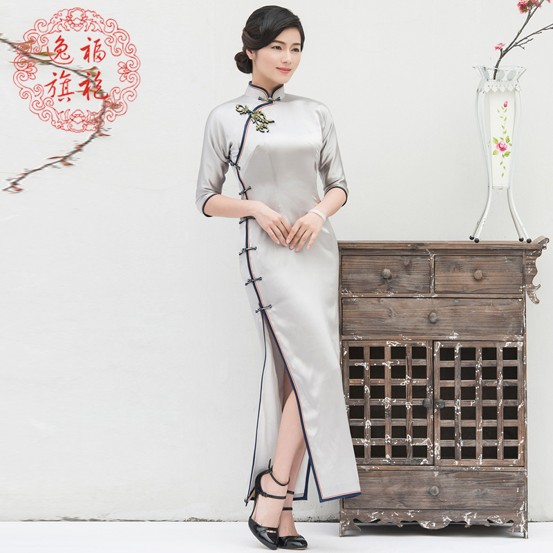 逸福旗袍秋季新款传统复古连肩袖长款旗袍裙银灰色纯色缎面手工定制