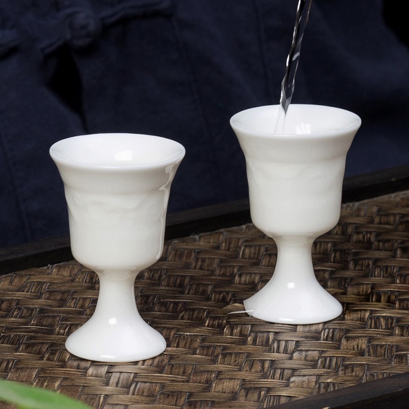 丰阁 陶瓷白酒杯酒具酒杯烈酒杯小酒盅小号家用高脚一口杯中式高脚杯