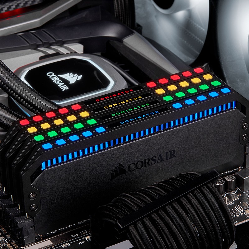 美商海盗船（USCORSAIR） 内存条 统治者DDR4台式机电脑内存条铂金幻光炫彩RGB灯条 DDR4 32G 3200套条 16G×2