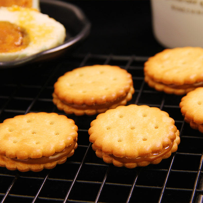 葡记咸蛋麦芽饼