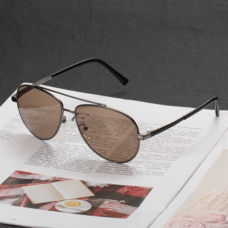 新款蛤蟆眼镜太阳镜 驾驶眼睛石头镜 大号 浅茶色镜片