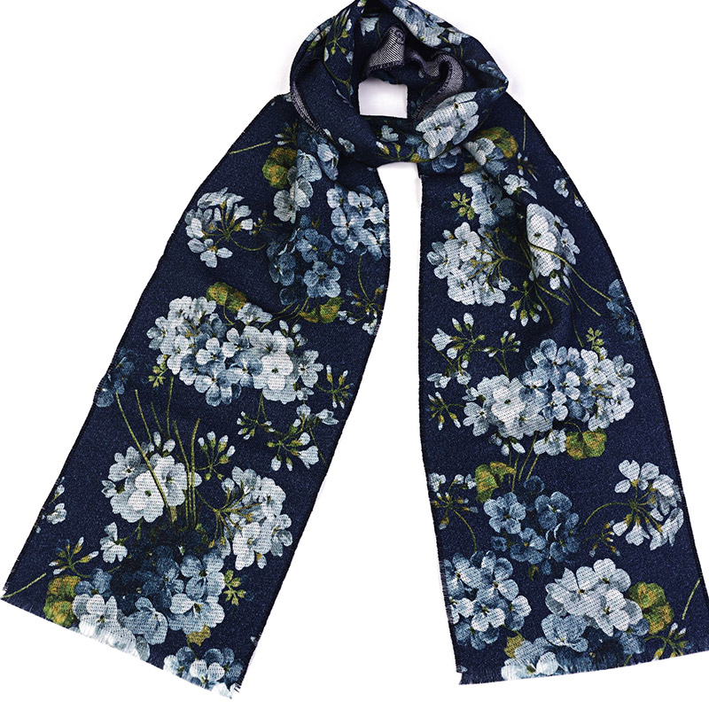 GUCCI 古驰 GUCCI围巾 蓝色羊毛天竺葵印花流苏边女士围巾 415469 3G200 4069怎么看?