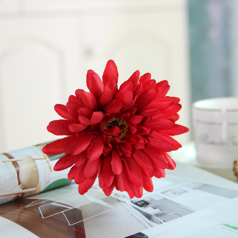 风格时尚细口玻璃花瓶小花插彩色透明客厅简约餐桌摆件 大红非洲菊