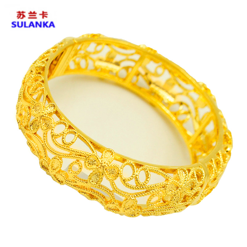 苏兰卡镂空花朵镀金手镯宽暗扣镀金沙手环女七夕礼物名族风镀沙金镯子