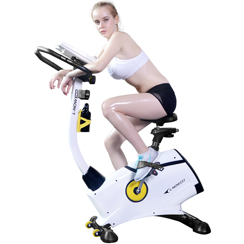 蓝堡动感单车家用健身器材室内脚踏车运动磁控车健身车D808适合老年人使用么？