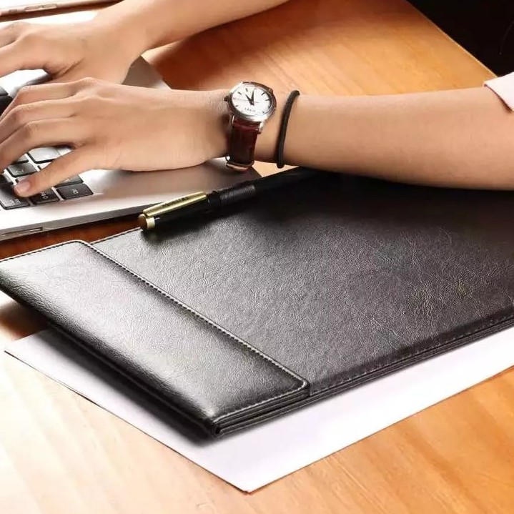 A4夹纸板皮面写字垫板夹签字板学生书写板酒店磁性文件板夹会议垫板定制文件夹 A4-黑色