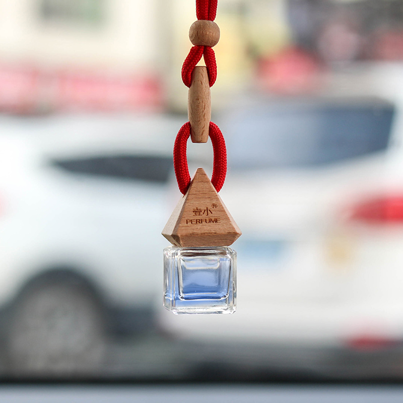 宏途好运 汽车香水挂件饰品 车载车用车内车上香水瓶 水晶挂饰摆件 XS 三角盖 方形瓶透明色 高约5.5厘米