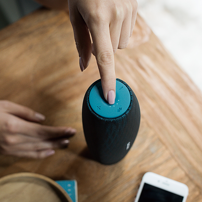 飞利浦（PHILIPS）BT6900A 音乐小号角 防水蓝牙音箱 户外便携迷你音响 电脑桌面布艺低音炮 免提通话 蓝色