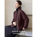 沫晗依美云朵泡芙格棉服2025年冬季装饰扣设计小立领廓形短款棉衣 图片 3