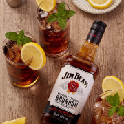 金宾（Jim Beam）白占边 美国 调和型 波本威士忌 洋酒 新老包装随机发货 750ml